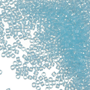 Бисер TOHO Treasures 11/0 полупрозрачный (#1143), 4,5 г