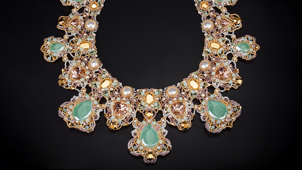 English class for AURORA necklace by Guzel Bakeeva