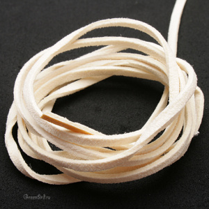 Шнур Ultrasuede 3 мм Ivory (IVI)